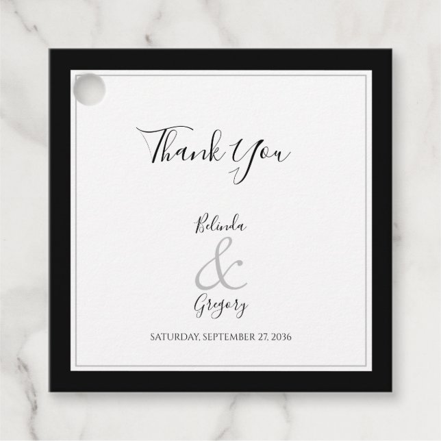 Elegant Monogram Black & White Bröllop Gift Gåvor Etiketter (Framsida)