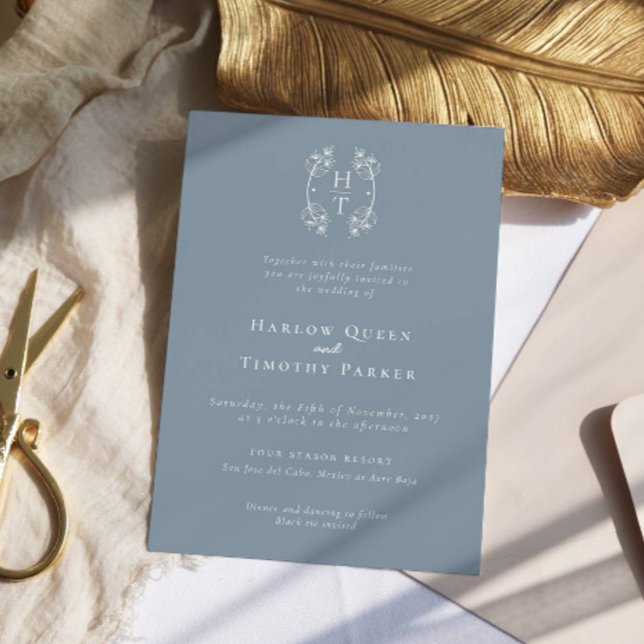 Elegant Monogram Blommigt Vapensköld Dusty Blue Br Inbjudningar (Skapare uppladdad)