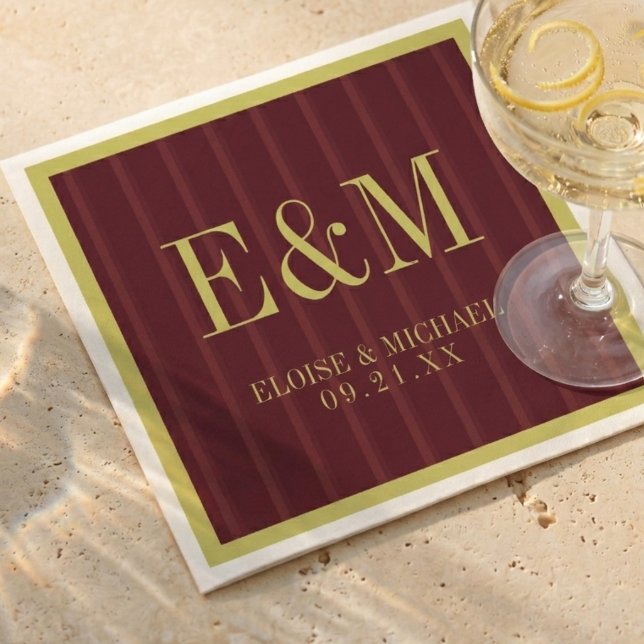 Elegant Monogram Burgunderrandigt Mönster Bröllop Pappersservett (Elegant Monogram Burgundy Stripe Pattern Wedding Napkins)