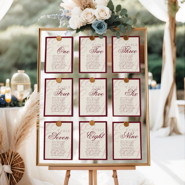 Elegant Monogram Deep red Table Seating Chart Bordsnummer (Skapare uppladdad)