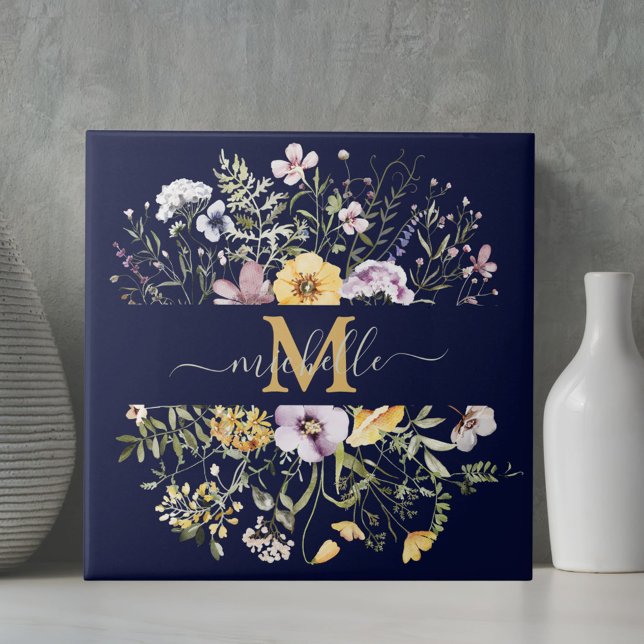 Elegant monogram färgrik vildblomster trädgård blo kakelplatta (Close up)