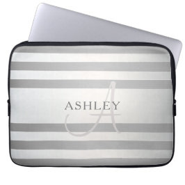 Elegant Monogram Faux Silver Gradient Grått Rand Laptop Fodral