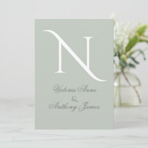 Elegant Monogram Initial Sage Grönt Bröllop Inbjudningar