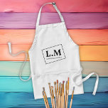 Elegant Monogram Initialer Classic Typo Namn Förkläde<br><div class="desc">Gå in i köket med en luft av förfining och kulinariskt sofistikering i vår Elegant Monogram Initialer Classic Typo Namn Chef Apron. Det här är inte bara en apron. Det är en elegans som förvandlar matlagningsutrymmet till en tidlös stil. Föreställ dig scenen: du, som läggs till i den här chicen-plattan...</div>