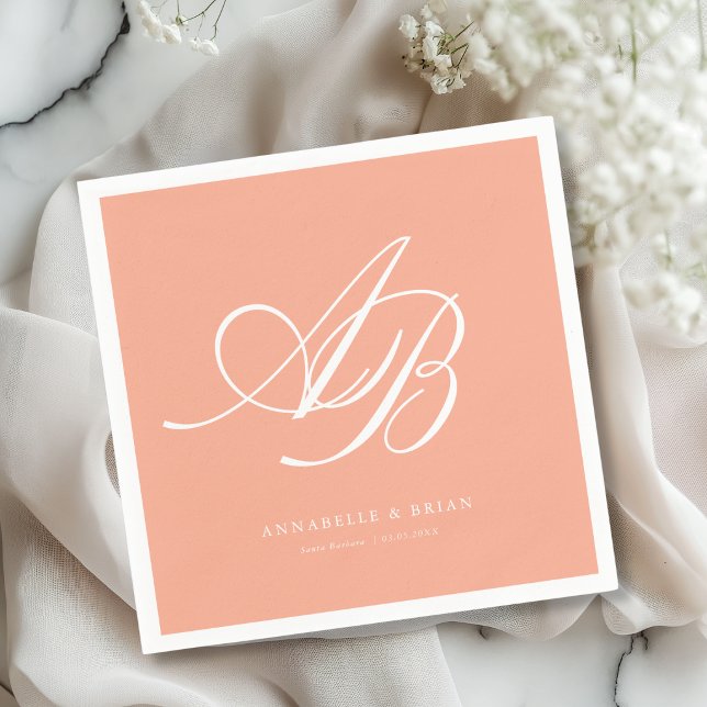 Elegant Monogram Korall Bröllop  Pappersservett (Elegant Monogram Coral Wedding Napkins)