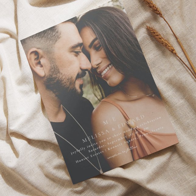 Elegant Monogram Photo Minimalist Bröllop Inbjudningar (Skapare uppladdad)