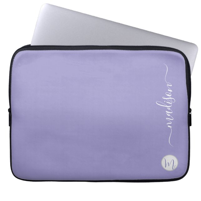 Elegant Monogram Purple Script Office School Laptop Fodral (Framsidan)