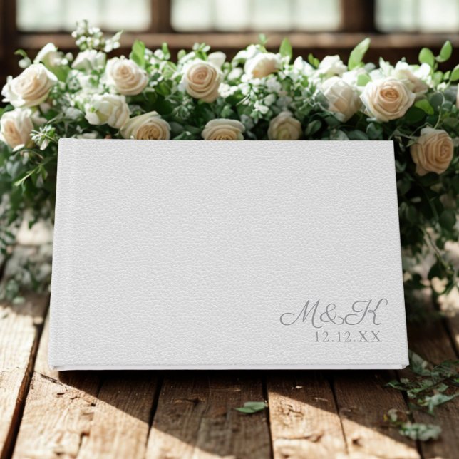 Elegant Monogram Silver Faux Leather Titta Bröllop Gästböcker (An elegant soft gray faux leather look Wedding Guest Book with space for your initials and date)