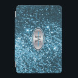 Elegant Monogram Teal Glitter och Silver iPad Mini Skydd<br><div class="desc">Monogram ipad cover redo för att du ska kunna anpassa dig. Obs! Alla mallområden behöver inte ändras. 📌 Om du behöver anpassa ytterligare klickar du på knappen "Klicka för att anpassa ytterligare" eller "Anpassa eller redigera design"och användor verktyg för att ändra storlek, rotera, ändra text färg, lägga till text och...</div>