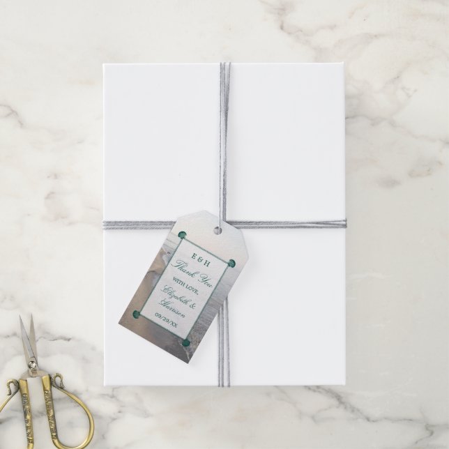 Elegant Monogram & Teal Scallop Beach Wedding Presentetikett (Med Snöre)