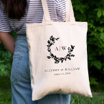 Elegant Monogram Vapensköld Photo Botanical Bröllo Tygkasse<br><div class="desc">Elegant Monogram Vapensköld Foto botaniskt Bröllop tote-väska har en vackert klassisk typografi parad med en botanisk halvmåne från hand plockade.</div>