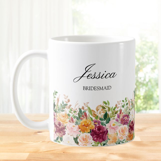 Elegant Monogram Vattenfärg Ros Blomma Brudtjänst Kaffemugg (In situ)