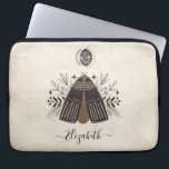 Elegant Monogram Vintage Butterfly Laptop Fodral<br><div class="desc">En bohemisk vintage mystisk matt laptop sleeve. En vacker rostig matt med lövning i jordton färg. Anpassa den med ditt namn på framsidan av den bärbara datorns hölje. Designad av Blackberry Boulevard. Andra Mystical Moths-utformningar som finns i butiken.</div>