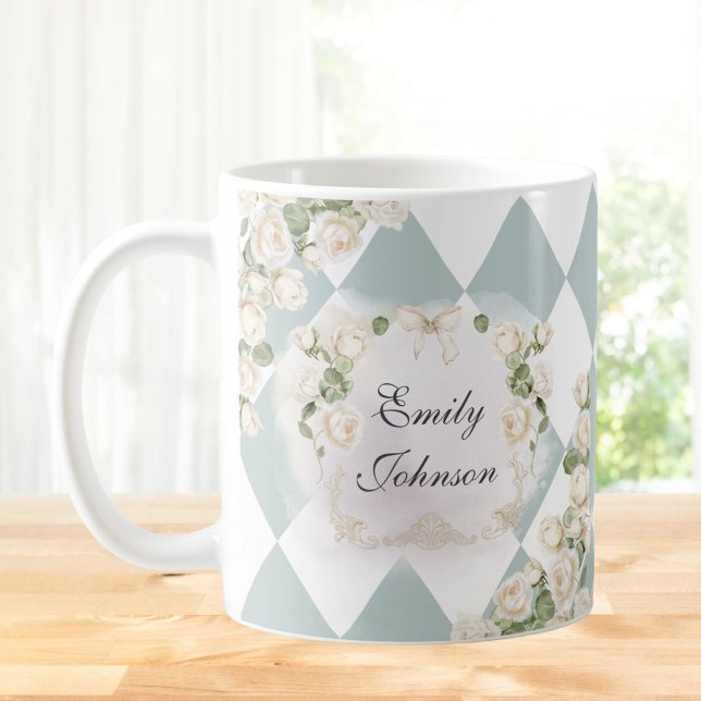 Elegant Monogram White Roses Green Leaves Diamond Kaffemugg (In situ)
