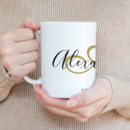 Elegant Monogrammed Skript för första Namn Black G Kaffemugg