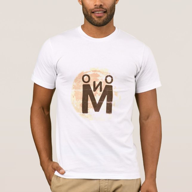 Elegant Moonlight Typography T Shirt (Framsida)