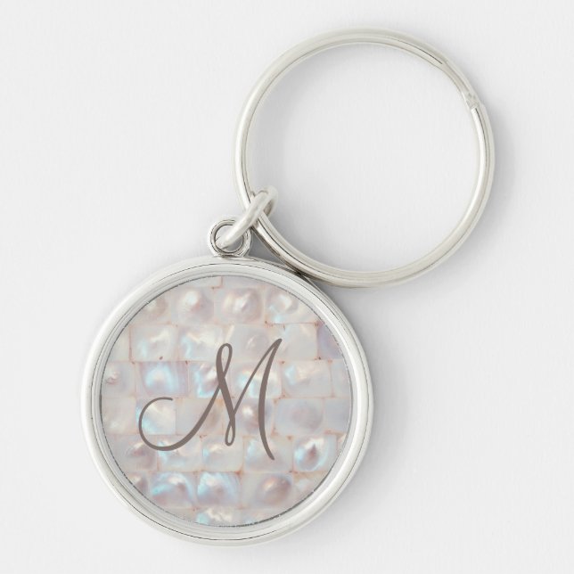 Elegant Mor i Pearl Monogrammed Keychain Rund Silverfärgad Nyckelring (Framsidan)