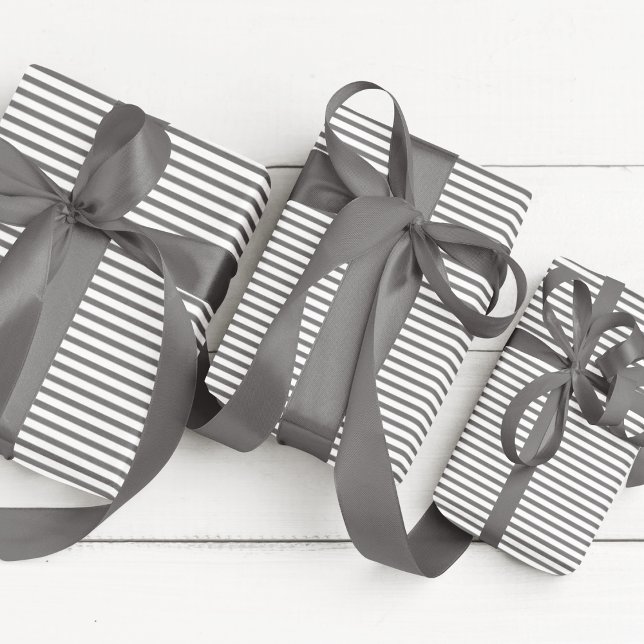 Elegant Mörk Grått och vit Rand Presentpapper (Elegant Striped Wrapping in Dark Gray & White. Chic & Timeless. For All Occasions and  All Ages.)