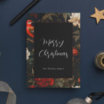Elegant Mörk Vintage God jul Julkort<br><div class="desc">Kort för elegant Mörk God jul: ett original- och slående format med ett elgant teckensnitt blandat med en vintage tapestry-bakgrund.</div>
