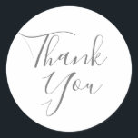 Elegant Namnteckning Bröllop Tack-favoriter Runt Klistermärke<br><div class="desc">Designad att samordna med vår Namnteckning bröllop-samling,  med ett vackert skript,  vitt tack som du säger med chicens vita bokstäver. Perfekt för kuvertförseglingar och klistermärken. Designad av Thisisnotme©</div>