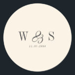 Elegant Naturgrädde från början bröllop par Runt Klistermärke<br><div class="desc">Ursprungligt par av elegant naturkräm i bröllop</div>