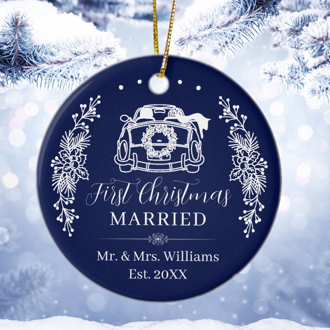 Elegant Navy Blue First Christmas Married Car Julgransprydnad Keramik (Elegant Navy Blue First Christmas Married Car Ceramic Ornament
)