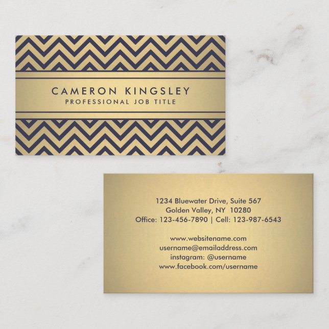 Elegant Navy Blue & Guld Faux Foil Chevron Mönster Visitkort (Fram/baksida)