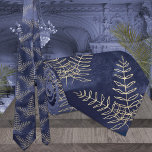 Elegant Navy Blue & Guld Fern Löv Bröllop Slips<br><div class="desc">En elegant fläckad marin blå vattenfärg som målats upp med bröllop-halsens golden ferns slips.</div>