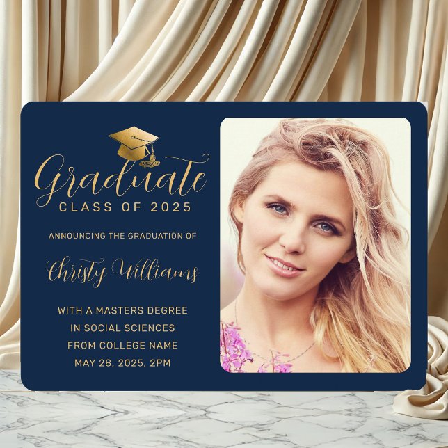 Elegant Navy Guld Script Photo College Graduation Meddelande (Navy Blue and Photo Graduation Announcement for College grads)