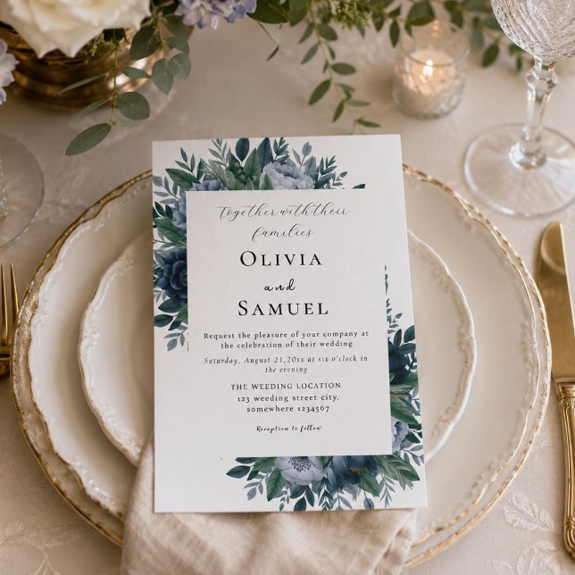 Elegant Navy och dammig blå modern blomsterbröllop Inbjudningar (Skapare uppladdad)