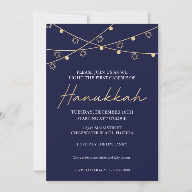 Elegant Navy och Guld Light Strings Hanukkah Party Inbjudningar (Framsida)