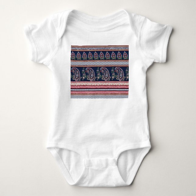 Elegant Navy Paisley: Timless Gräns Design T Shirt (Framsida)
