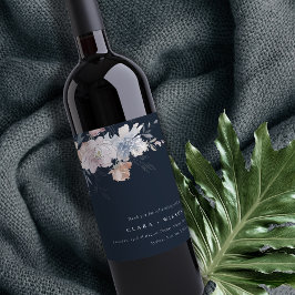 Elegant Navy Watercolor Blommigt Bröllop Vinflaska Etikett