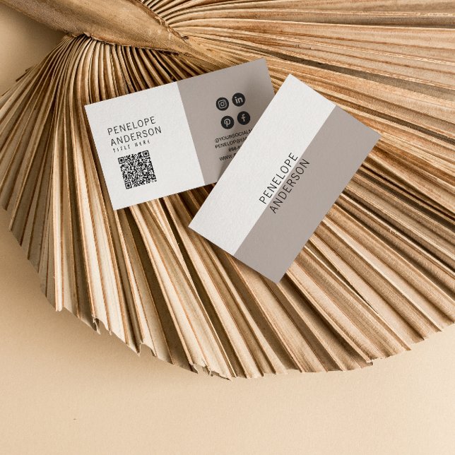 Elegant Neutralt Grått Minimalistisk QR-kodmodern Visitkort (Skapare uppladdad)