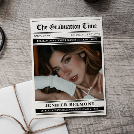 Elegant Newspaper Themed Photo Graduation Meddelande