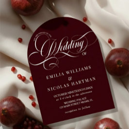 Elegant Old Money Script Burgundy Wedding Inbjudningar