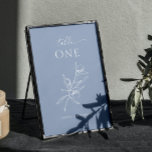 Elegant oliver. Dusty Blue Medelhavet bröllop Bordsnummer<br><div class="desc">Det ömtåliga botaniska Bordsnumret bröllop med elegant oliver gren i sten blå,  dammig blå färg. Lämpligt för bröllop i Medelhavsområdet.</div>