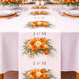 Elegant orange blomsterbröllopstyg med monogram tyg