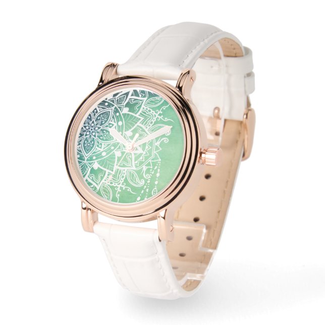 Elegant Ornate Zen Mandala Rosette Grönt tones Armbandsur (Vinkel)