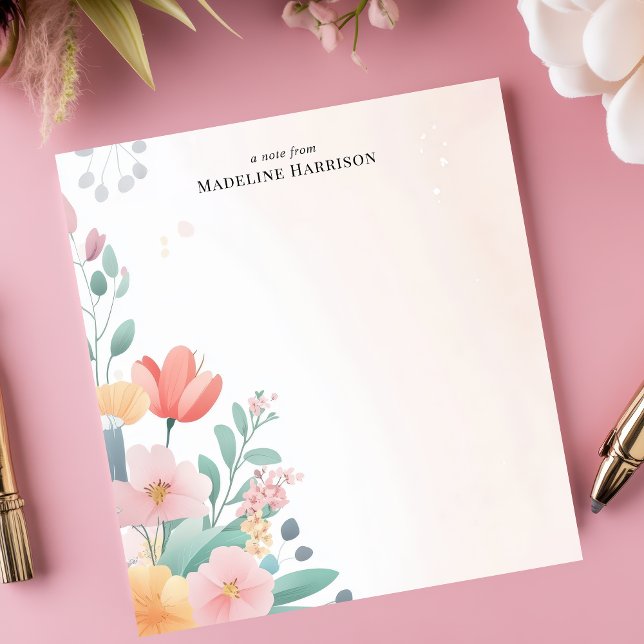 Elegant Pastel Blommigt Bouquet Personlig Namn Anteckningsblock (Skapare uppladdad)