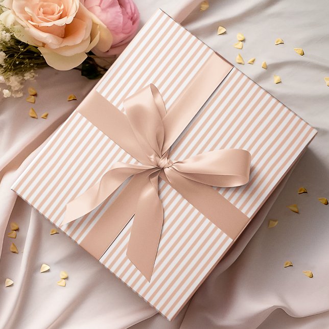 Elegant Pastel Orange Thin Rand Presentpapper (Elegant Striped Wrapping in Pastel Orange & White. Chic & Timeless. For All Occasions and  All Ages.)