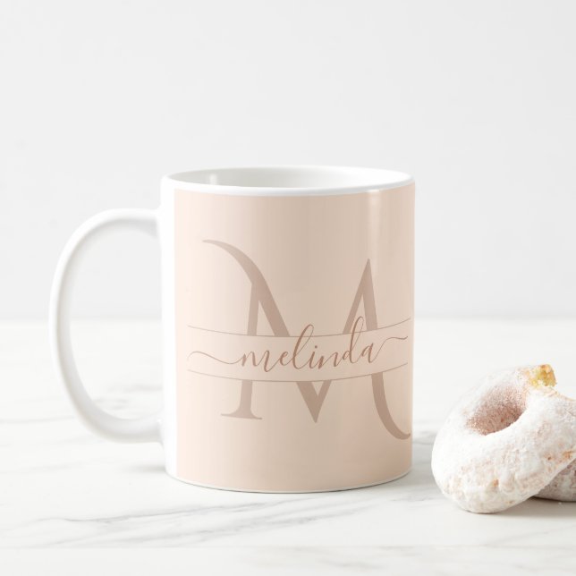Elegant Pastel Rosa Monogram Script Namn Feminine Kaffemugg (Med munk)