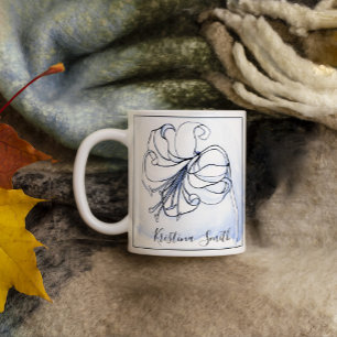 Elegant Pastel White & Blue Lily Personlig Namn Kaffemugg