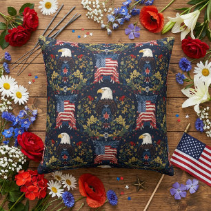 Elegant patriotisk havsörn och amerikansk flagga kudde