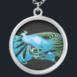 ELEGANT PEACOCK I BLUE TURQUASAND OCH BLACK SILVERPLÄTERAT HALSBAND<br><div class="desc">Färgstark och klassad design med ljusa 3D-stenar Digital grafisk design av Bulgan Lumini. Del från den nya samlingen ARCADIA .</div>