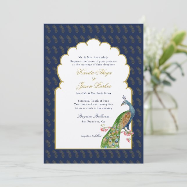 Elegant Peacock Indisk marinblått bröllop Inbjudningar (Stående Fram)