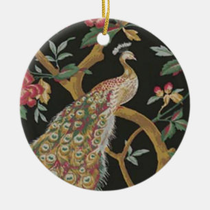 Elegant Peacock på svart ornament