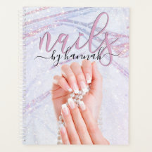 Elegant Pearl Nail Technician Chic Möte
