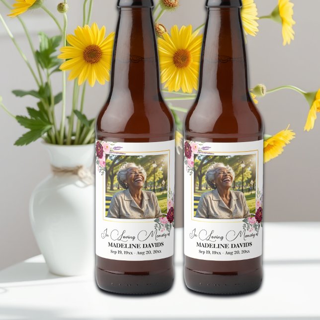 Elegant Peonies Photo Funeral Ölflaska Etikett (Skapare uppladdad)