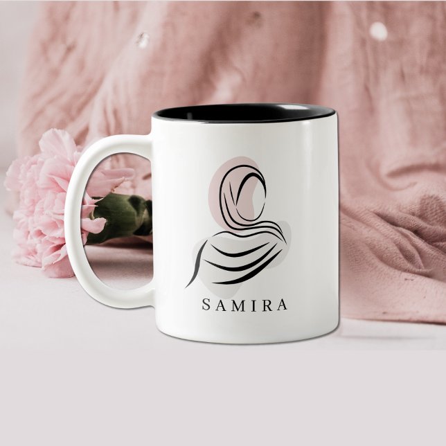 Elegant Personalized Name Hijab Mug | Quran 7:26 Två-Tonad Mugg (Skapare uppladdad)
